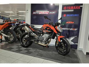 KTM DUKE 890 2022
