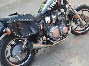 YAMAHA XJ 700 MAXIM SUDRAGI