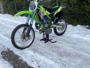KAWASAKI KX125 (KDX200) LUZINO