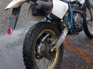 SUZUKI DR 350 KICKSTARTER TOP KEIN GELÄNDE GEPFLEGT ....