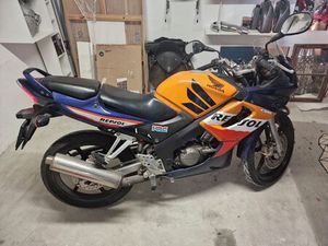 SPRZEDAM MOTOCYKL HONDĘ CBR 125 RUDNO