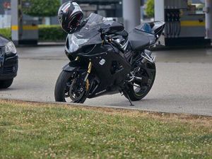 SUZUKI GSX-R K4-K5