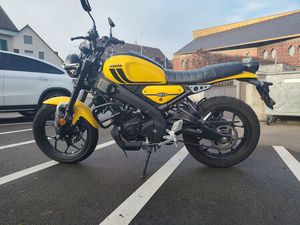 YAMAHA XSR 125 NUR 698KM