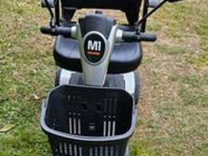 SCOOTER ELETTRICO M1 PER MOBILITÀ RIDOTTA