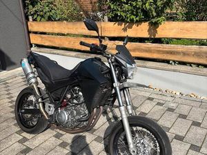YAMAHA XT 660