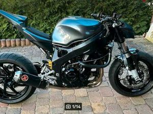 HONDA CBR 900 RR STREETFIGHTER