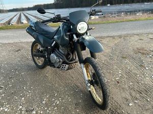 HONDA NX 650 DOMINATOR RD 02