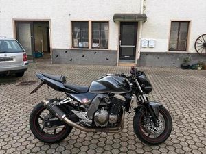 KAWASAKI Z750