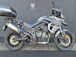 TRIUMPH TIGER 800