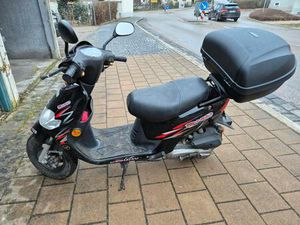 KEEWAY ROLLER 25 KM/H MIT ZUBEHÖR