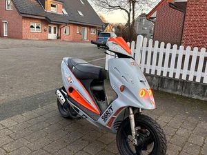 MALAGUTI F12 50 2T (NO YAMAHA AEROX, PEUGEOT SPEEDFIGHT )