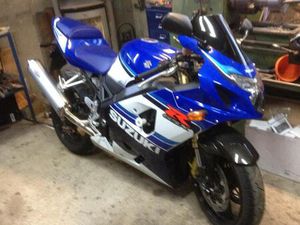 SUZUKI GSXR 750 R 2005 SONDERMODELL - NUR 483 KM!