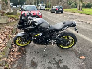 YAMAHA MT10 GRIFFH./TEMPOMAT UND VIELES MEHR