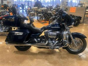 2004 HARLEY-DAVIDSON ROADKING