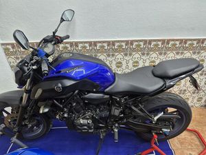 YAMAHA MT-07 | 2018 | IMPECÁVEL ALGUEIRÃO-MEM MARTINS