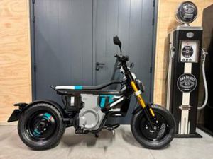 BMW CE 02 100% ELEKTRISCHE MOTOR - HIGHLINE PACKAGE — MOTOREN | BMW — MARKTPLAATS