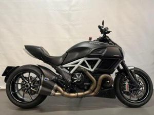 DUCATI DIAVEL CARBON WHITE (BJ 2014) — MOTOREN | DUCATI — MARKTPLAATS