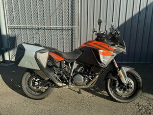 2020 KTM 1290 SUPER ADVENTURE