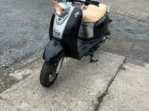 BENZHOUNG YIYING 50 CCM MOTORROLLER