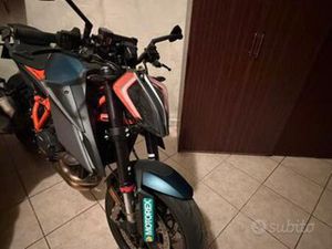 KTM SUPERDUKE 1290R
