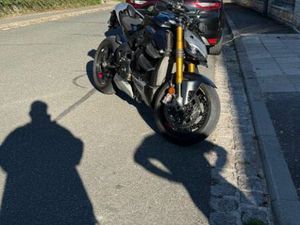 DUCATI STREETFIGHTER V4S