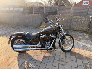 HARLEY-DAVIDSON SOFTAIL STANDARD