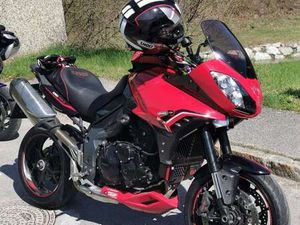 TRIUMPH TIGER 1050 SPORT