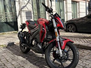 KEEWAY RKF 125 ANO 2020 COM 2 MIL KILOMETROS REIAS AREEIRO