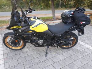 SUZUKI V STROM DL 650 XT TOP ZUSTAND, VIEL ZUBEHÖR