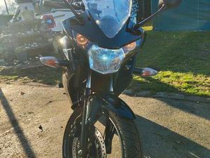 ② HONDA CBR125R - ‼️ 2000 KM ‼️ - 2015