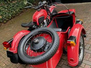 ZEER MOOIE DNEPR MT11 MT 11 ZIJSPAN GERESTAUREERD — MOTOREN | ZIJSPANMOTOREN — MARKTPLAATS