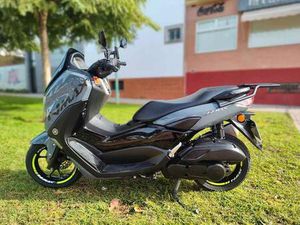 YAMAHA - NMAX