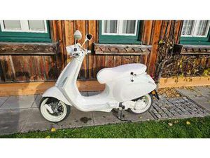 VESPA JUSTIN BIEBER X 50 CCM