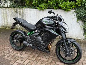 KAWASAKI ER-6N **VIELE EXTRAS**
