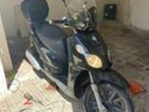 PIAGGIO CARNABY 200