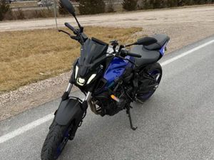 YAMAHA MT-07