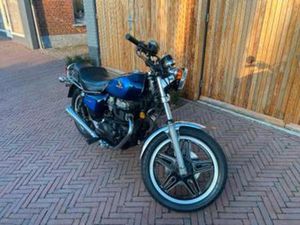 HONDA CM400T/CUSTOM OLDTIMER (A2 GESCHIKT) — MOTOREN | HONDA — MARKTPLAATS