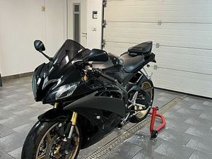 YAMAHA YZF-R6