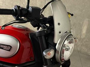 ② DUCATI SCRAMBLER ICON 800 A VENDRE