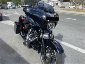 HARLEY DAVIDSON - STREET GLIDE