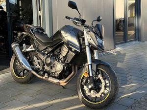 HONDA CB 750 HORNET *TOP ZUSTAND,CHECKHEFT GEPFLEGT,A2