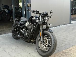 TRIUMPH BONNEVILLE BOBBER BLACK 1200 2.HAND*TOP ZUSTAND*