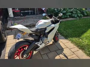 2015 DUCATI PENAGALI 899