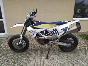 HUSQVARNA 701 SUPERMOTO