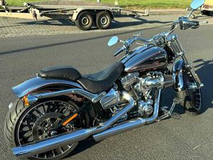 HARLEY-DAVIDSON BREAKOUT CVO - PURE EMOTION