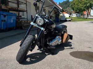 HARLEY DAVIDSON SOFTAIL SLIM - SCHWARZES CRUISER BIKE