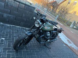 MOTO-GUZZI V7 III STONE