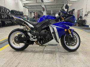 2011 YAMAHA YZF-R1 - TEAM YAMAHA BLUE/WHITE