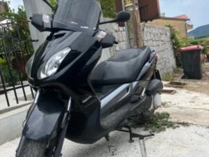 YAMAHA X-MAX