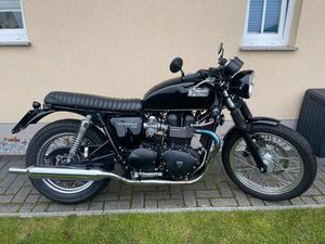 TRIUMPH BONNEVILLE T100 IN SEHR GUTEM ZUSTAND
